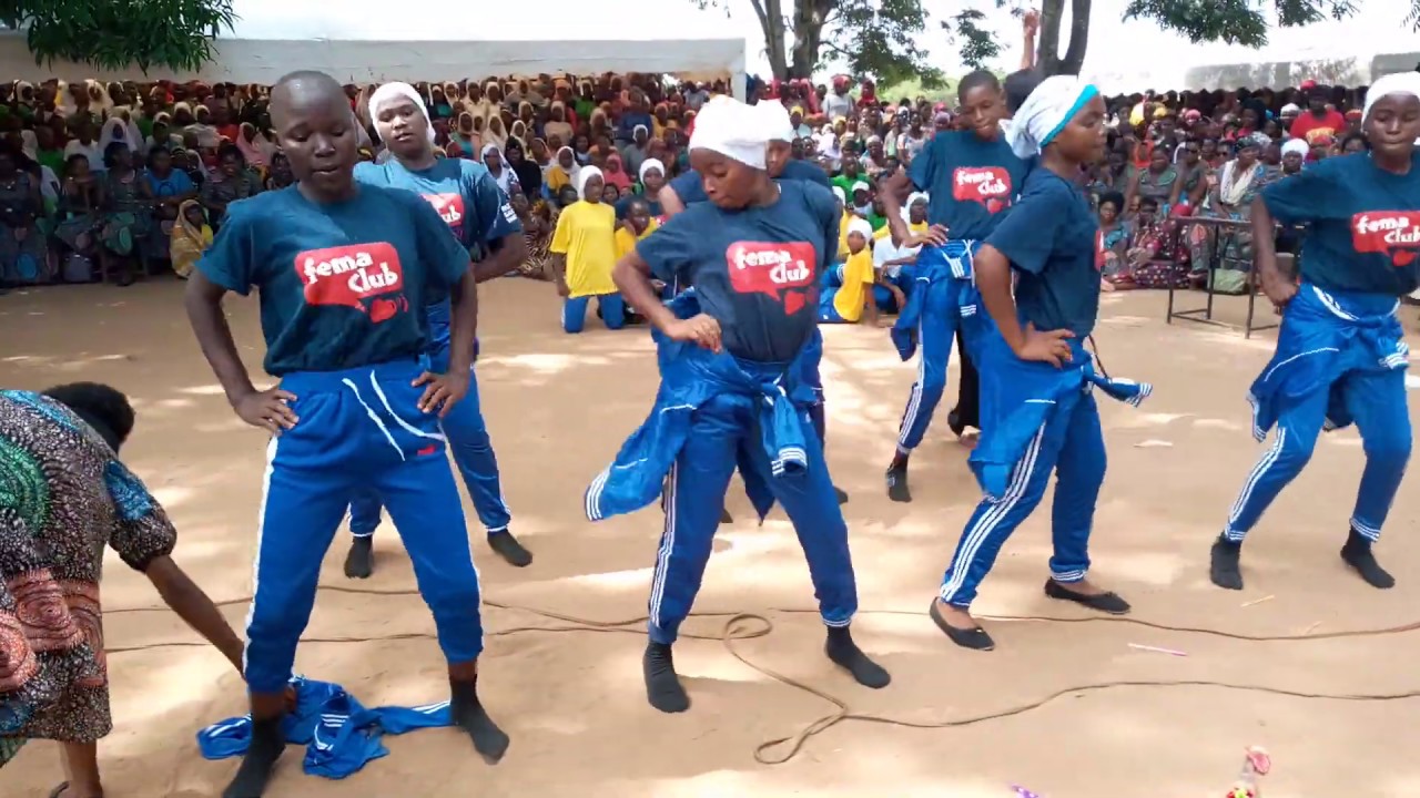 SHIIKANE OGA POLICE & YOPE DANCE CHALLENGE BY Fema Club Members (Girls) March 8