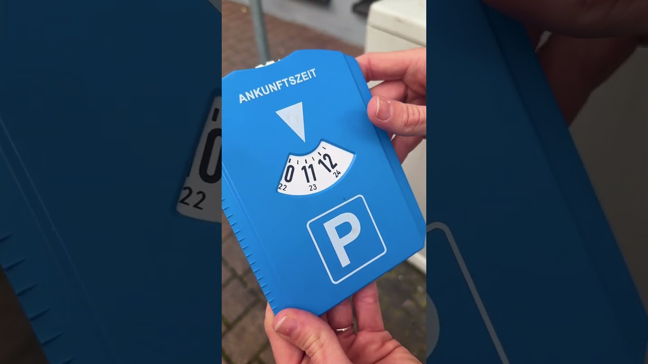 Немец🇩🇪 учит американцев🇺🇸 парковаться с синим парковочным диском &laquo;Parkscheibe&raquo; в Ландштуле, Герм...