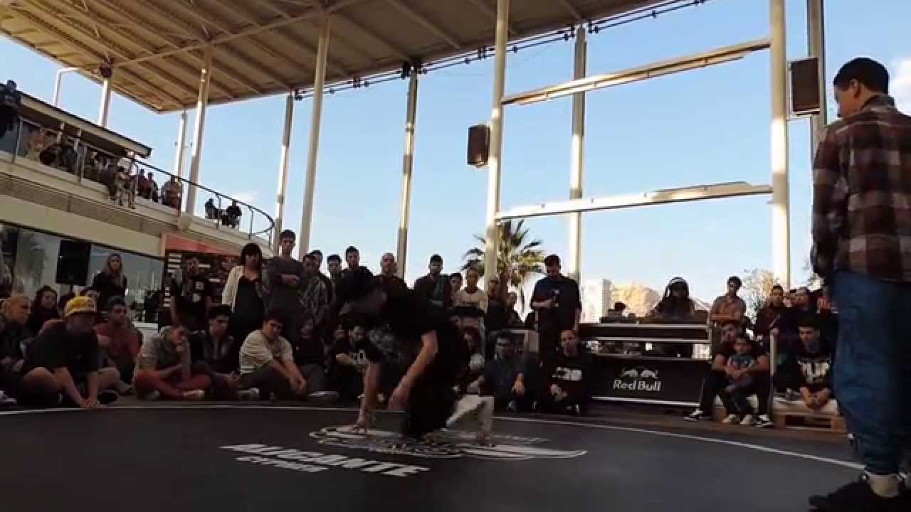 Red Bull bc one 2014 Mouad VS Dyca