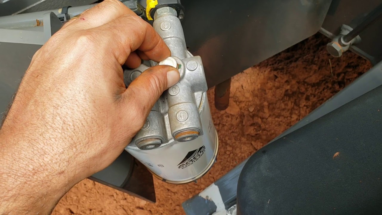 AR NO SISTEMA DE COMBUSTÍVEL DO TRATOR !!! COMO TIRAR??
