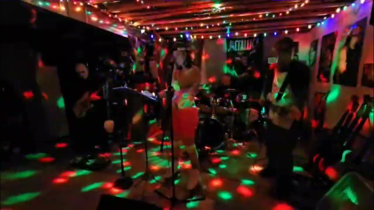 Halloween Party Band - Seperate Ways