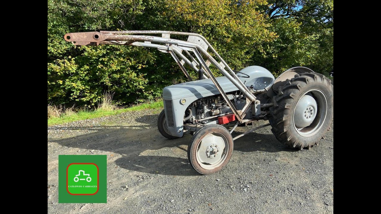 FERGUSON TE20 LOADER TRACTOR SOLD BY www.catlowdycarriages.com
