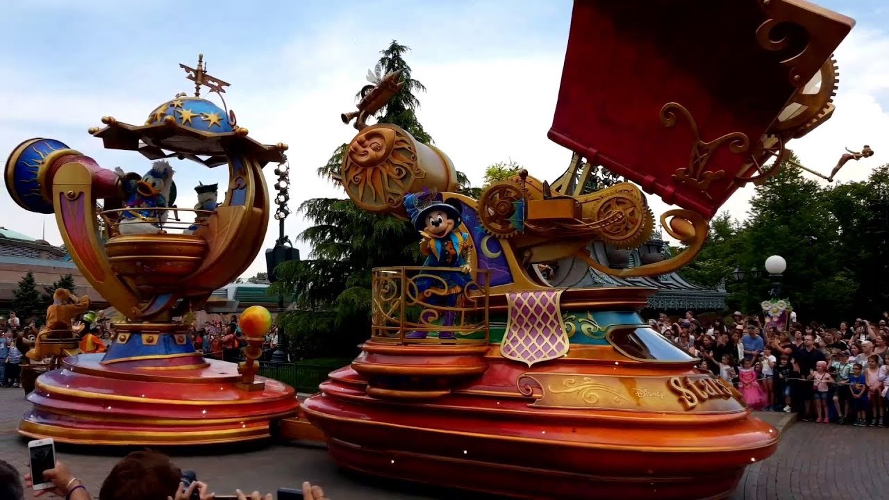 Disney Stars On Parade - Disneyland Paris 2018 - parada postaci bajkowych