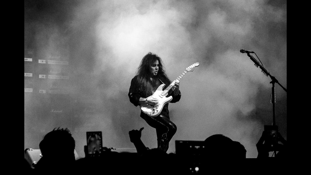 Yngwie Malmsteen - Majestic Blue
