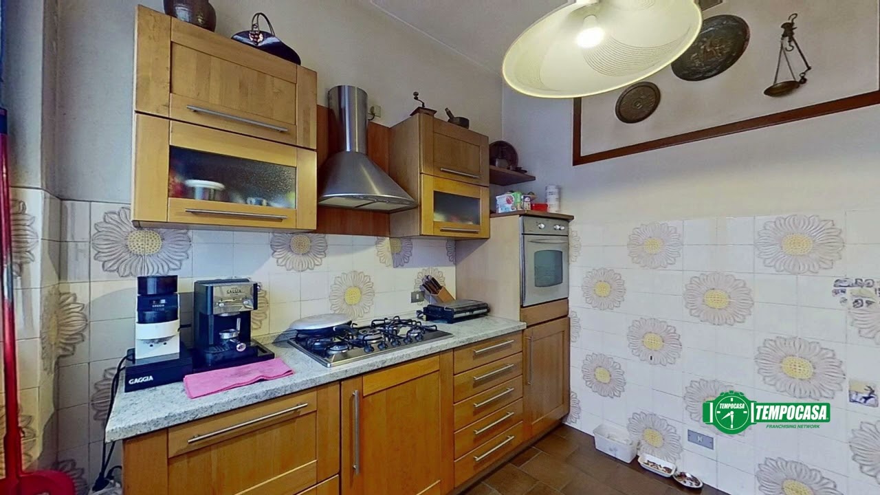 VILLA BIFAMILIARE COMPLETAMENTE INDIPENDENTE