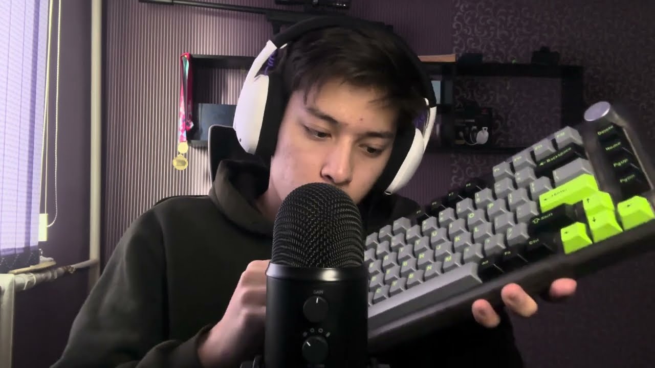 THE KEYBOARD ASMR