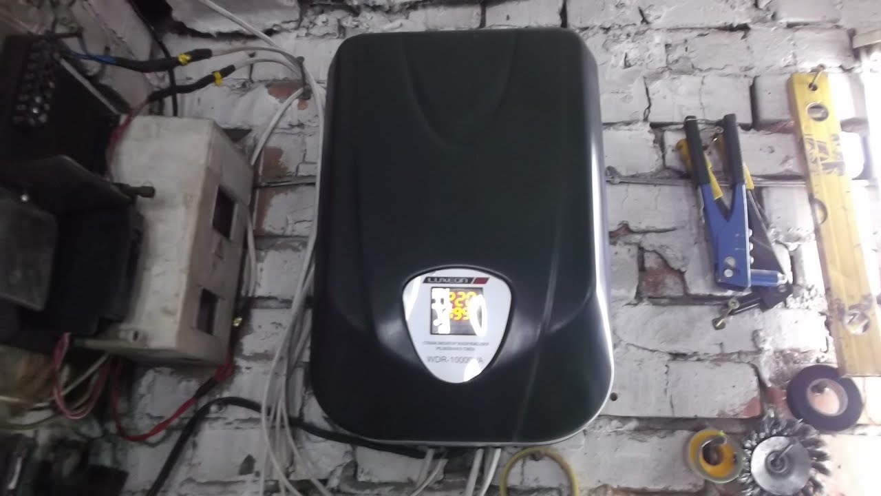 Стабилизатор напряжения Luxeon 9 WDR-10kVA. Обзор