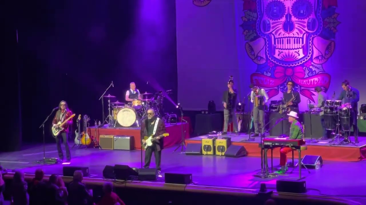 The Mavericks *Live* Dance in the Moonlight