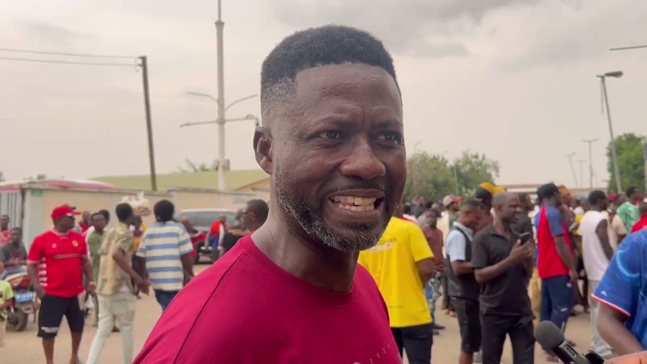 Angry Kotoko fans after drawing with vision fc 
