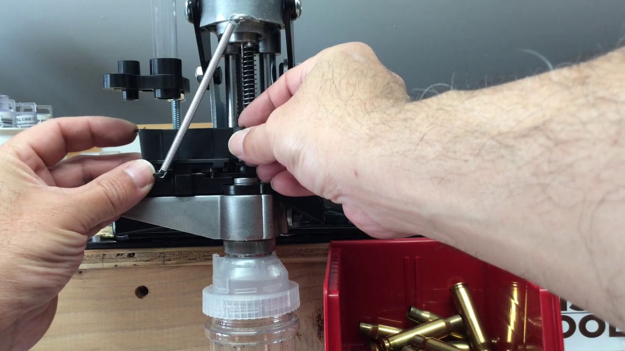 Lee app shell holder modification