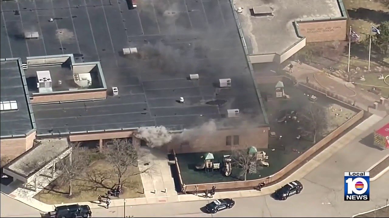 Suspect dead at synagogue in Michigan