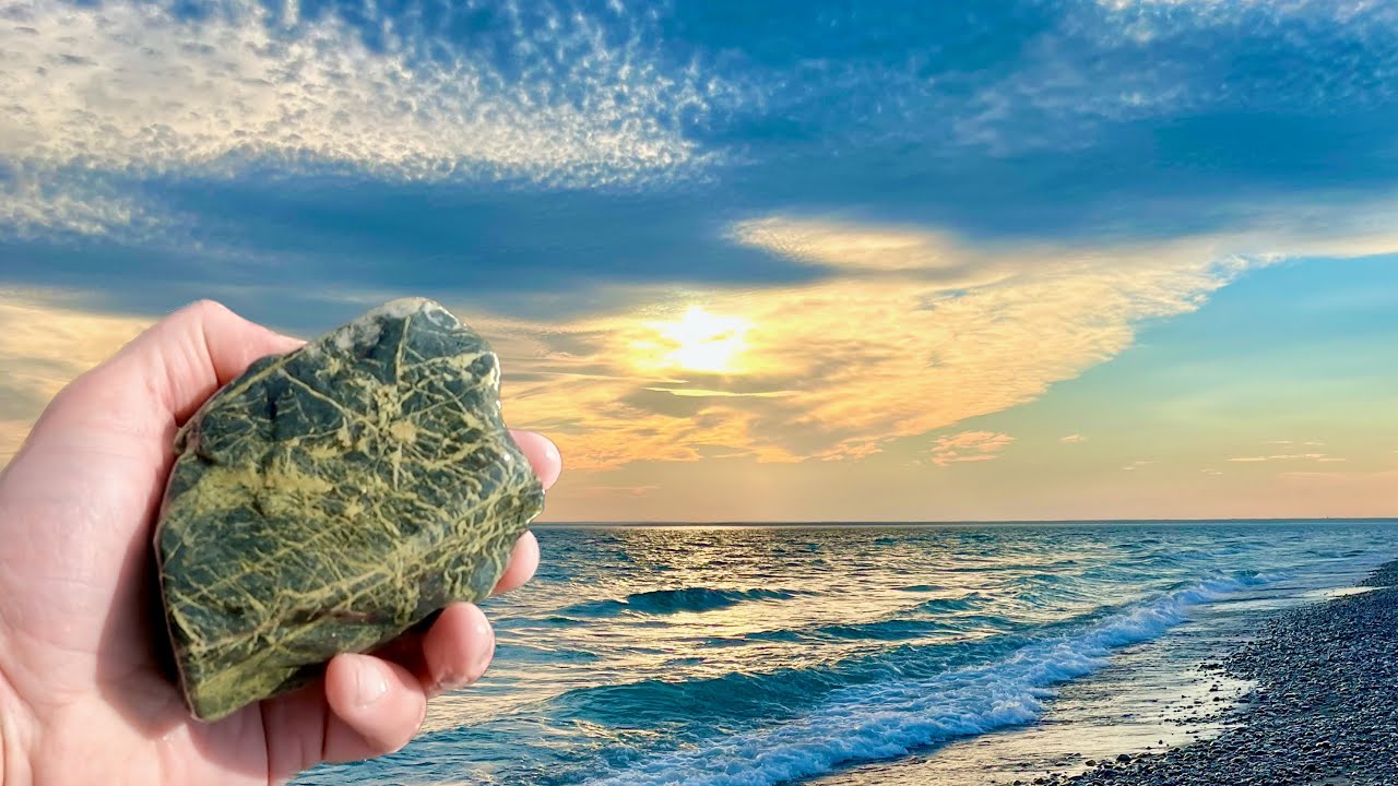 A November Rock Hunt on a Beautiful Lake Huron Beach