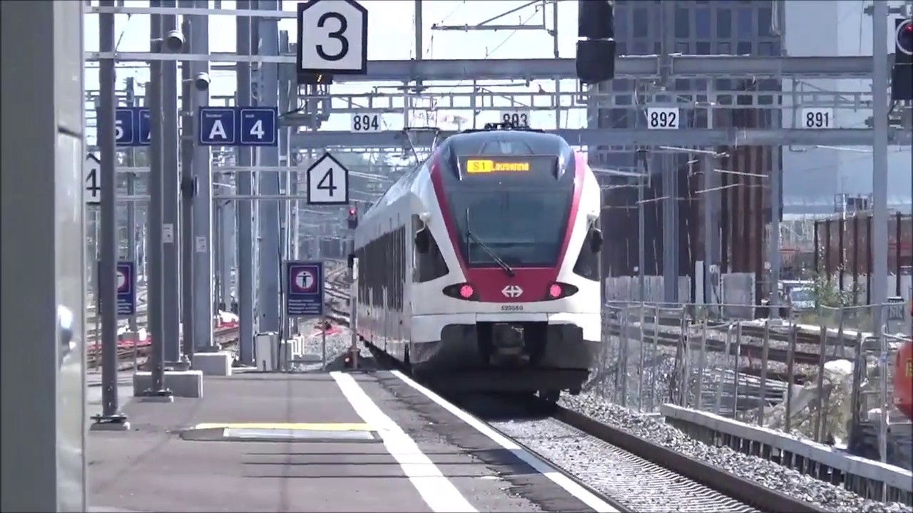 A hot afternoon of trains at Renens VD 29.8.19 Part 1