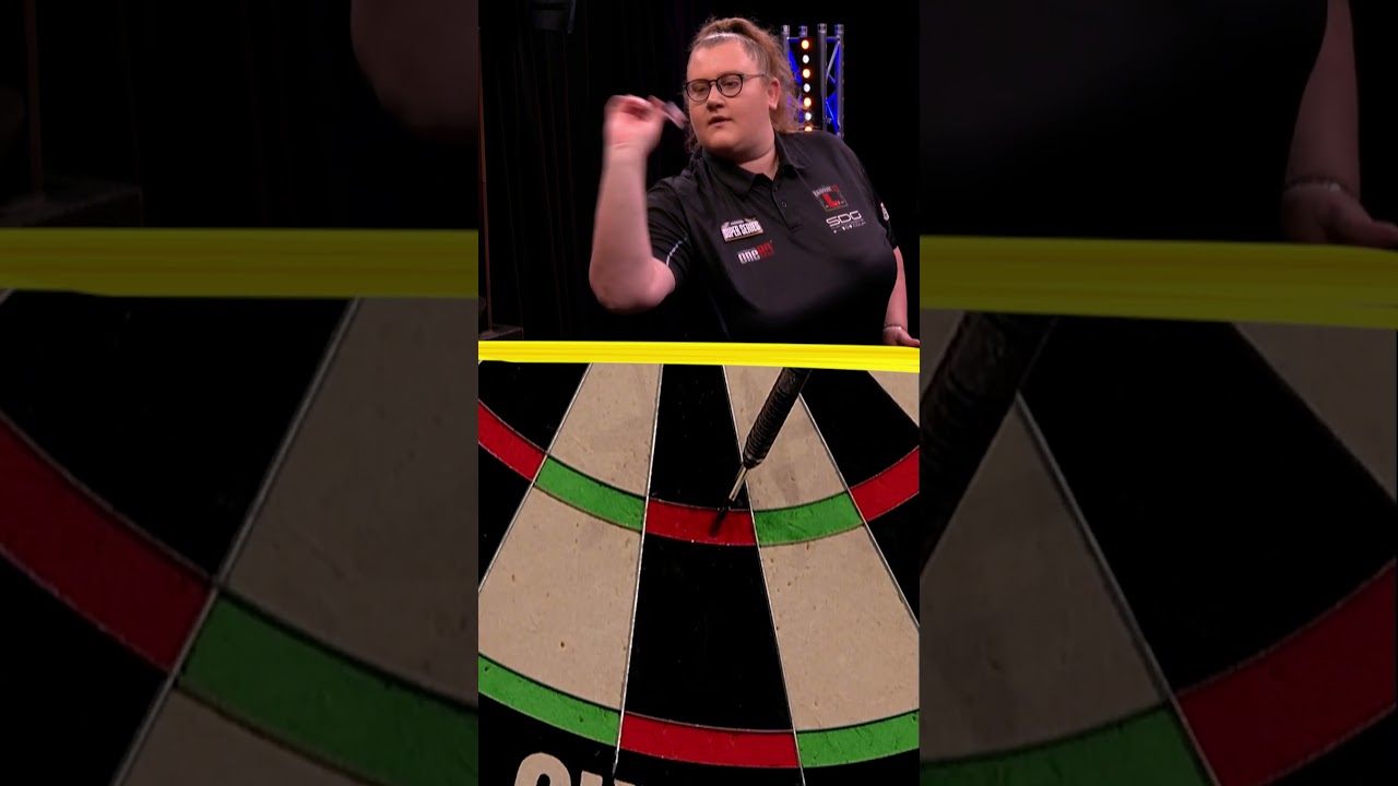 Beau Greaves Hits Upside Down 180! 🔥 #darts #180