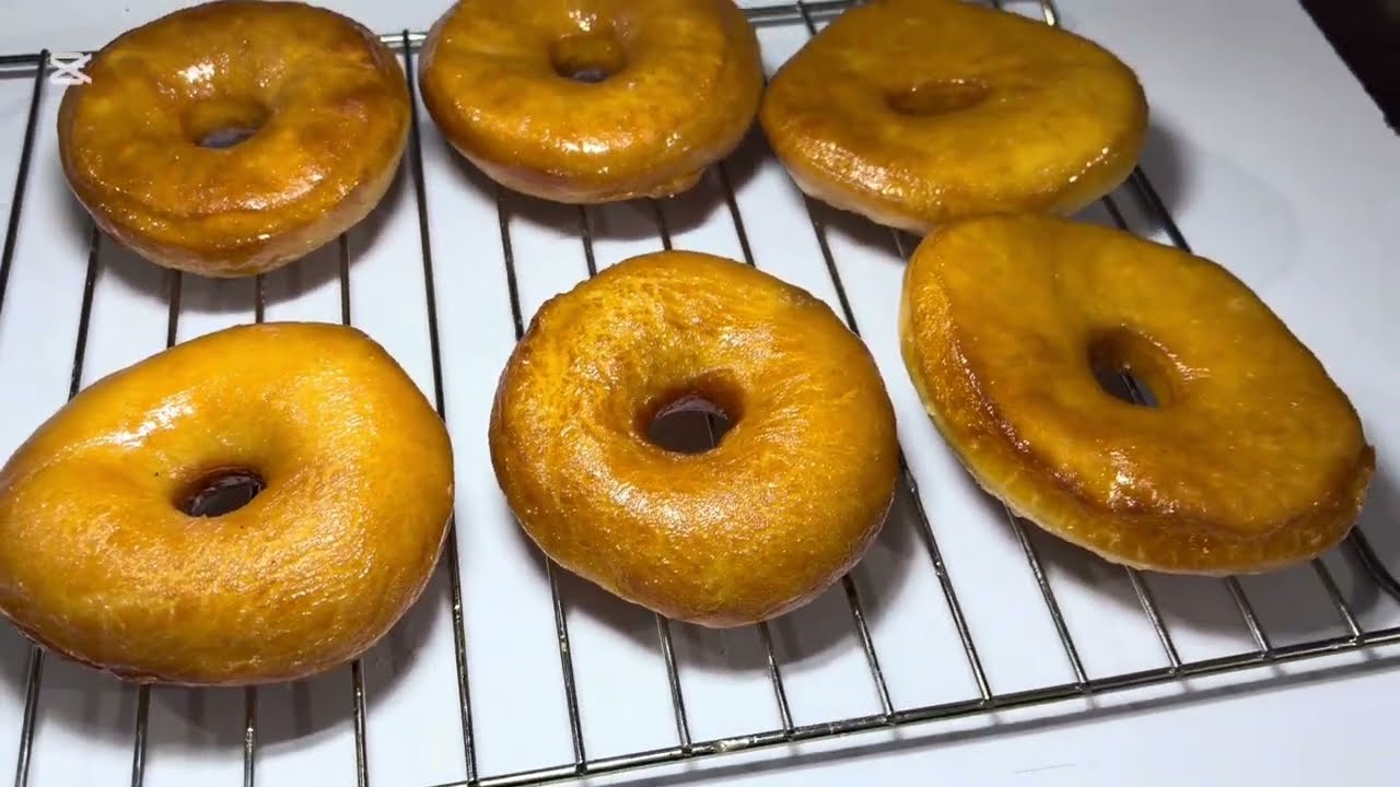 Delicious homemade donuts you can also make at home #baking #donuts #homemadedonuts#homemadefood 