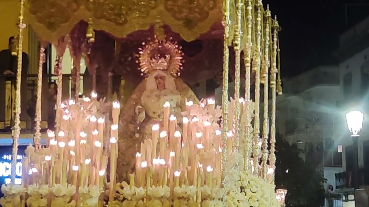Macarena Vuelta Magna, revira calle Feria