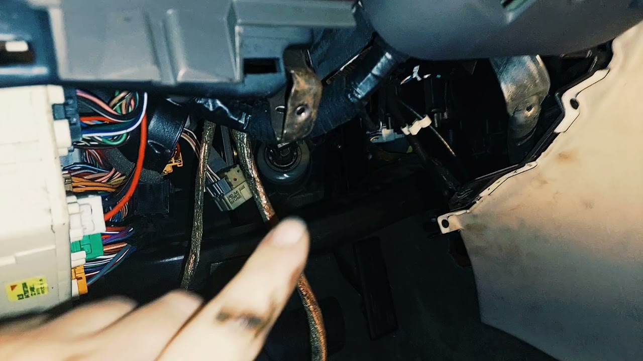 turn signal /hazard flasher relay. 2003 Chrysler 300m