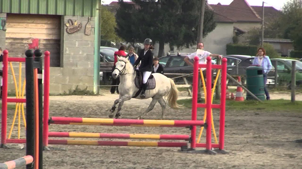 Eloise Club 4 CSO Montagnieu 2015 avec Titouan des Monts pour Cavalerie de Dompire