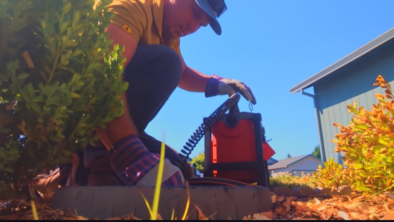 Осваиваем каналопромывочную машину Milwaukee M18 для ежедневного устранения засоров!