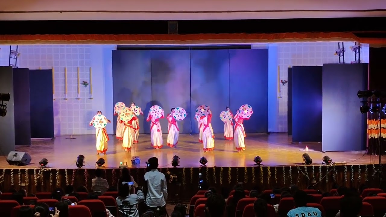 Beautiful 🤗dance performance by girls of batch 2k24 of COAT at cultural event of SDAU