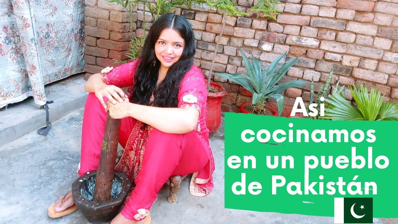 Asi cocinamos en un pueblo de Pakistán 🇵🇰 #chickenkarahi 🐔#salsatradicional y #roti