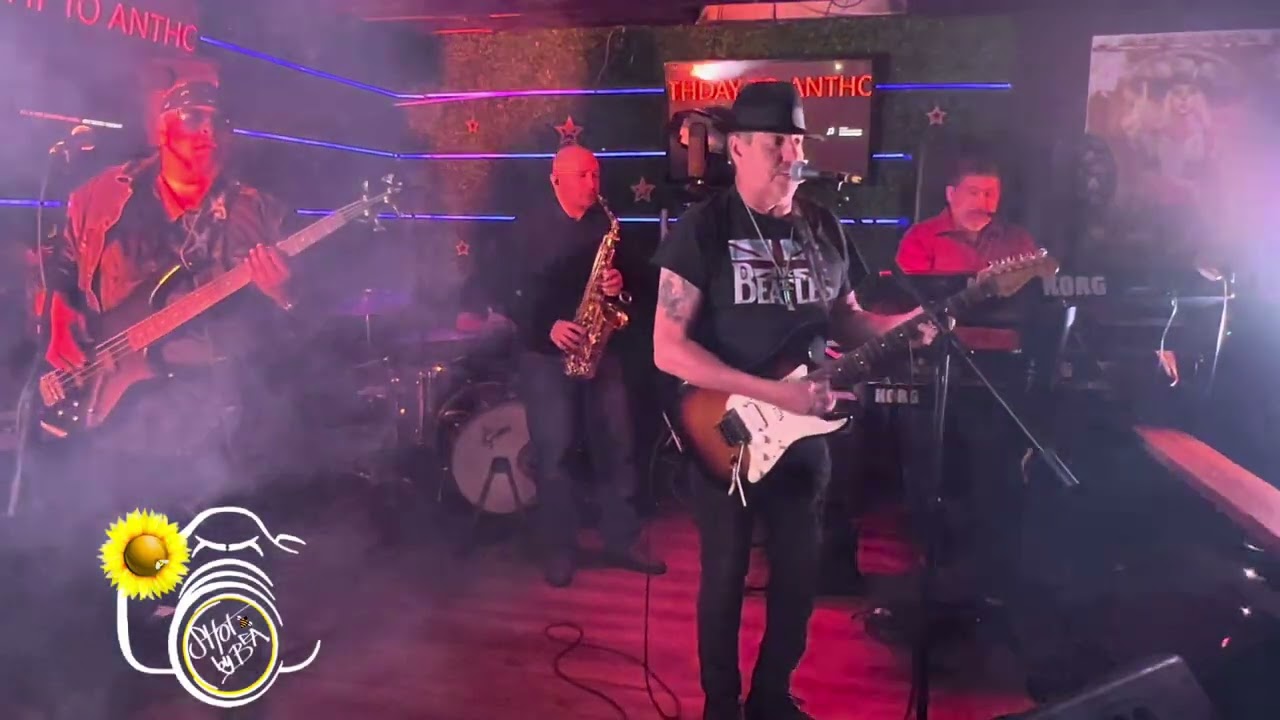 David Deanda y Xelencia - Tequilas Sportsbar San Antonio 8-27-2023