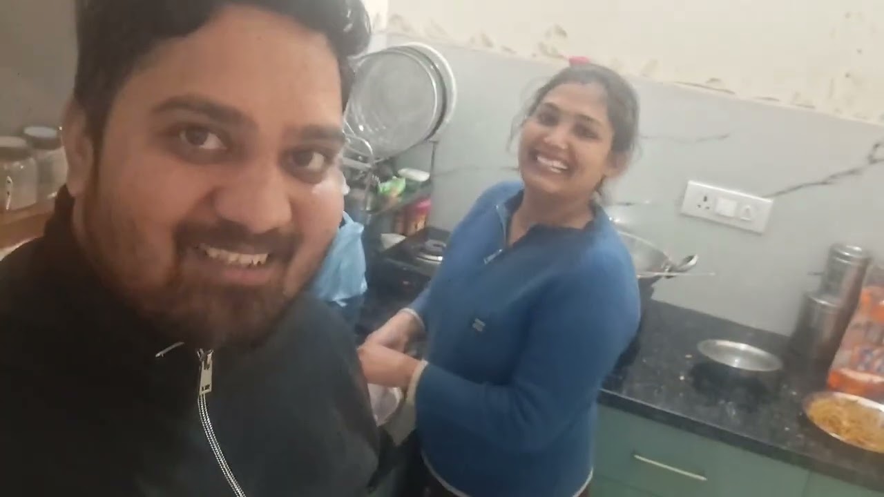 Aaj ke is family vlog mein aap dekhenge hamare ghar ke pyaare pal biwi ke haathon ka swadisht khana