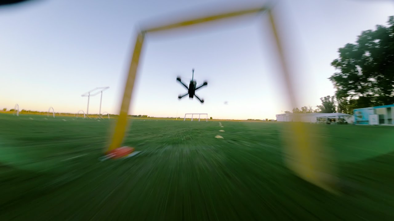 Los DronistaS // Carrera de Drones FPV en Santa Rosa - La Pampa - Argentina