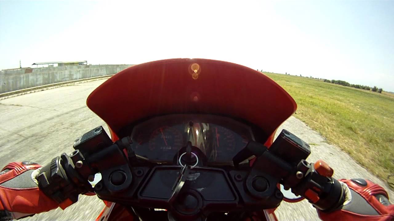 Ducati Paso 750 - Track Drakon part 1