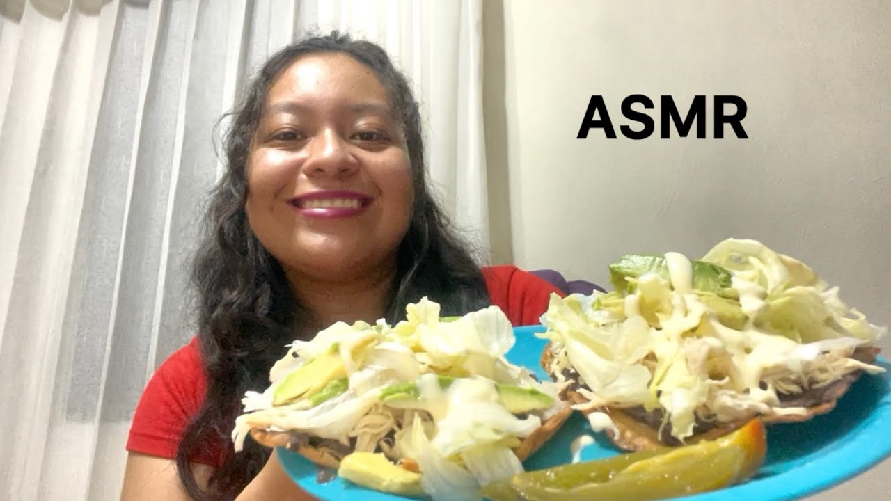ASMR | Comiendo Tostadas de pollo :)😋