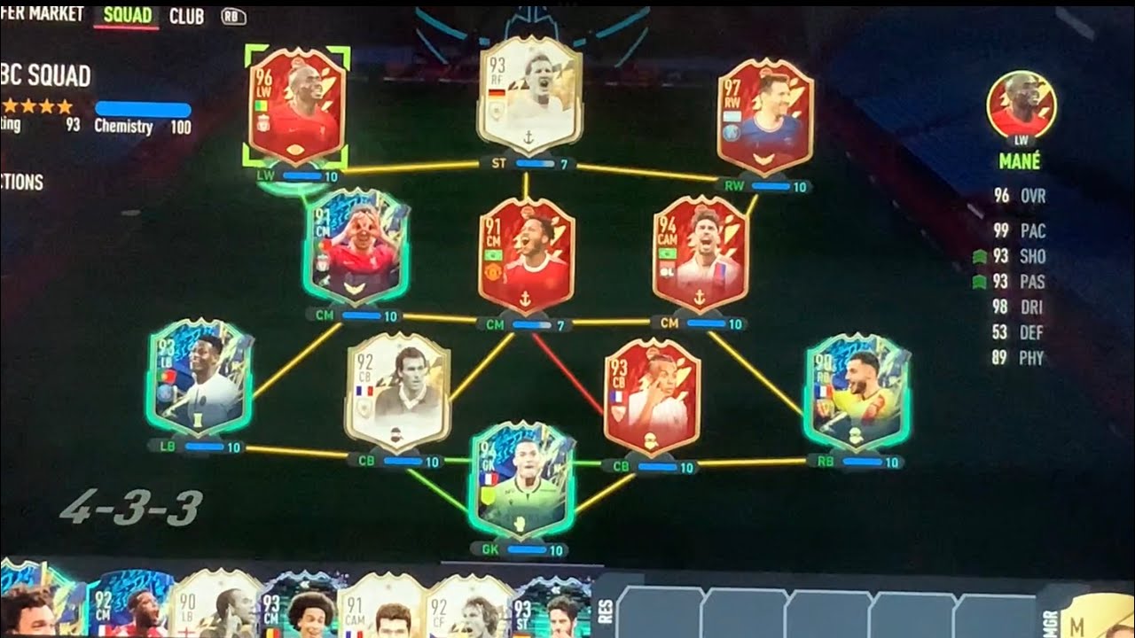 RED MESSI AND MANE!! MY INSANE FIFA 22 TEAM