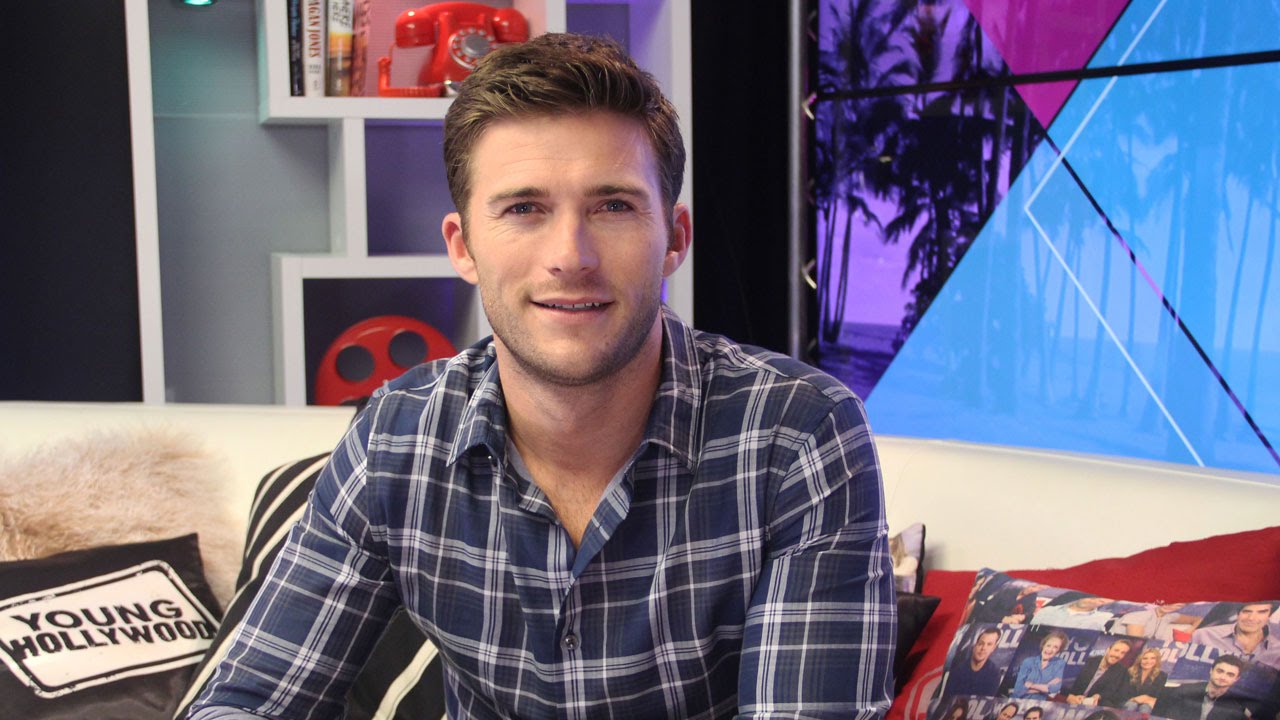Scott Eastwood Plays 