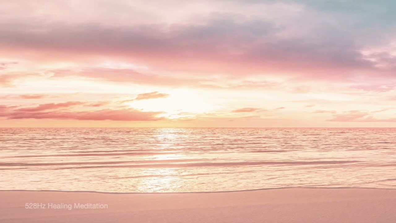 Calm Ambient Piano – Quiet Afterlight