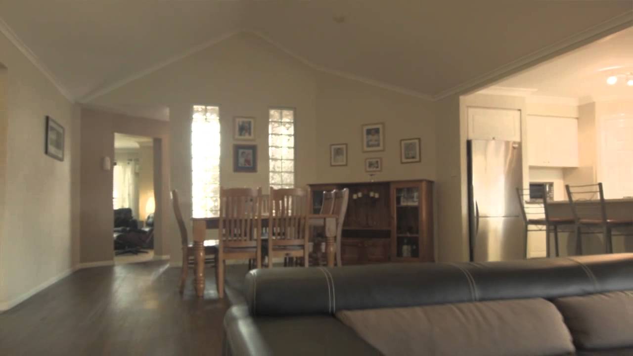 5 Saddle Close   Currans Hill (2567)