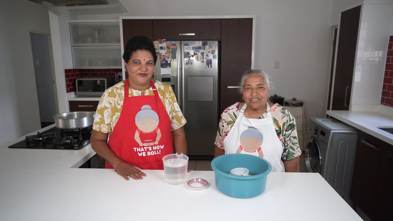 Making Dhal Roti using split pea dhal instead of gram dhal - my sister-inilaw shows us her recipe!