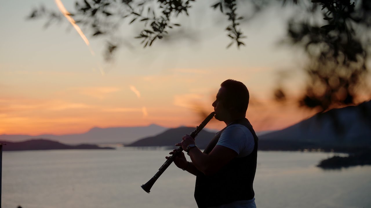 Η ΝΥΧΤΑ ΜΥΡΙΖΕΙ ΓΙΑΣΕΜΙ-ΜΑΚΗΣ ΚΩΝΣΤΑΝΤΙΝΟΥ-Music Video