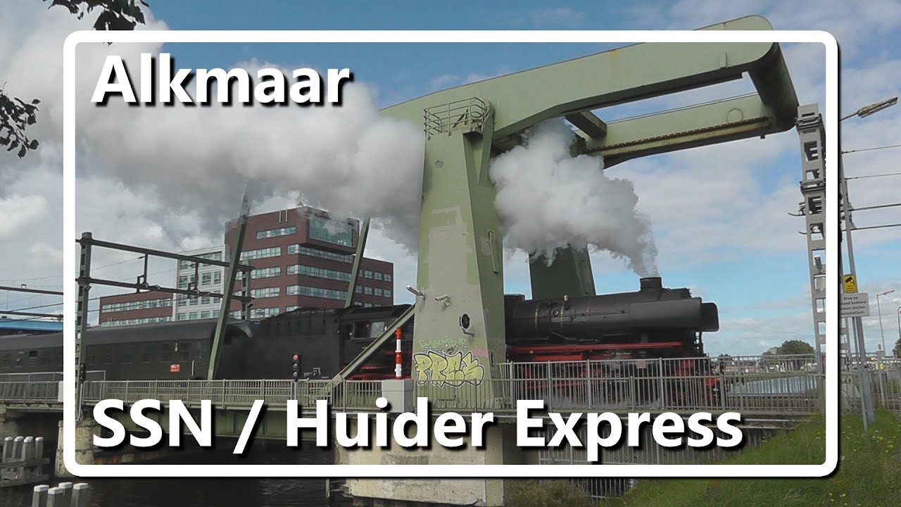 Stoomtrein rijdt over spoorbrug Alkmaar!