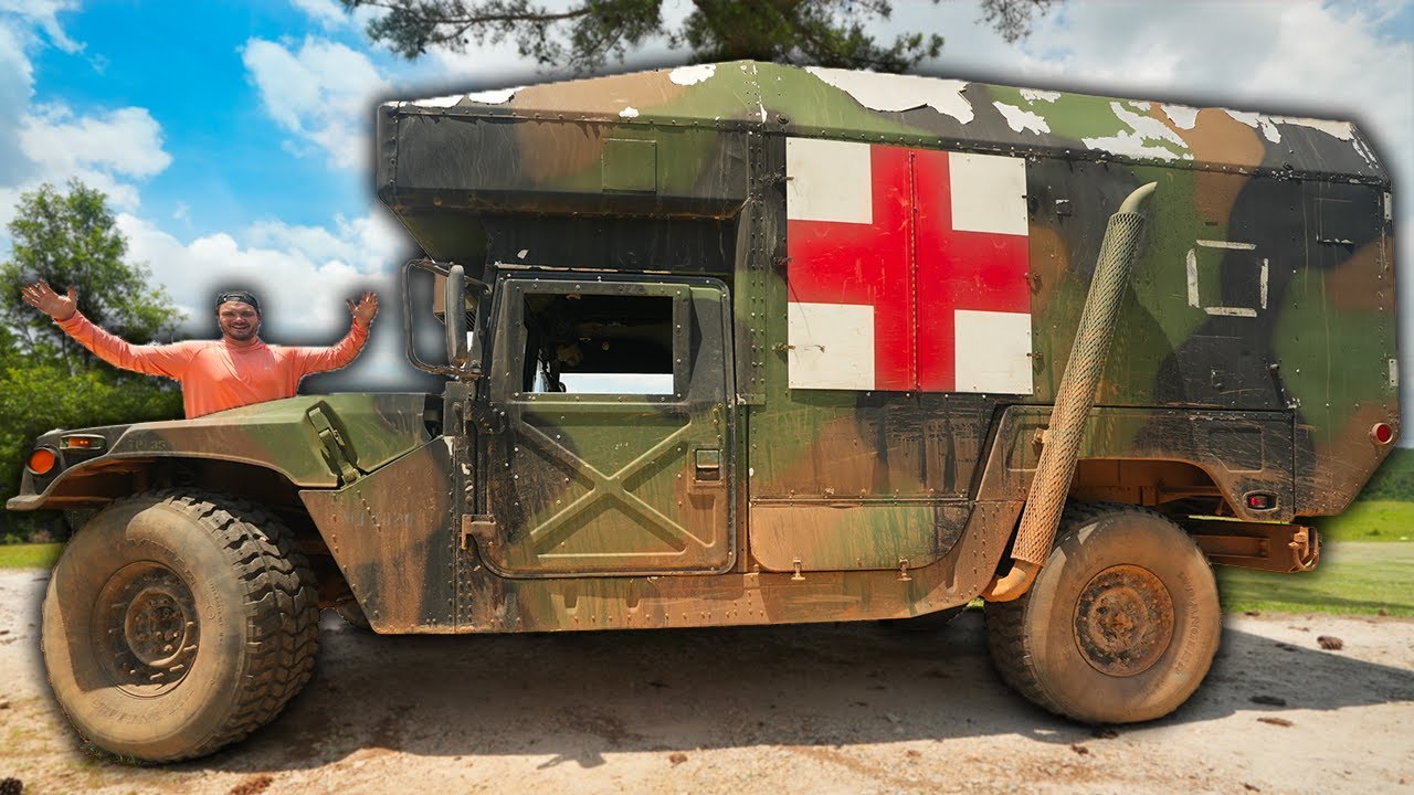 Я купил списанную машину скорой помощи Humvee и испытал ее на глубокой воде!!