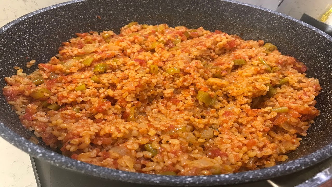Kolay Domatesli Biberli Soğanlı Enfes Bulgur Pilavı/ Meyhane Pilavı Nasıl Yapılır?