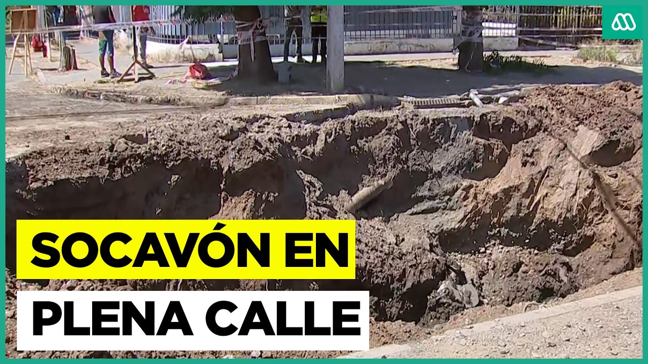 Operativo por reparación de socavón en plena calle de Estación Central