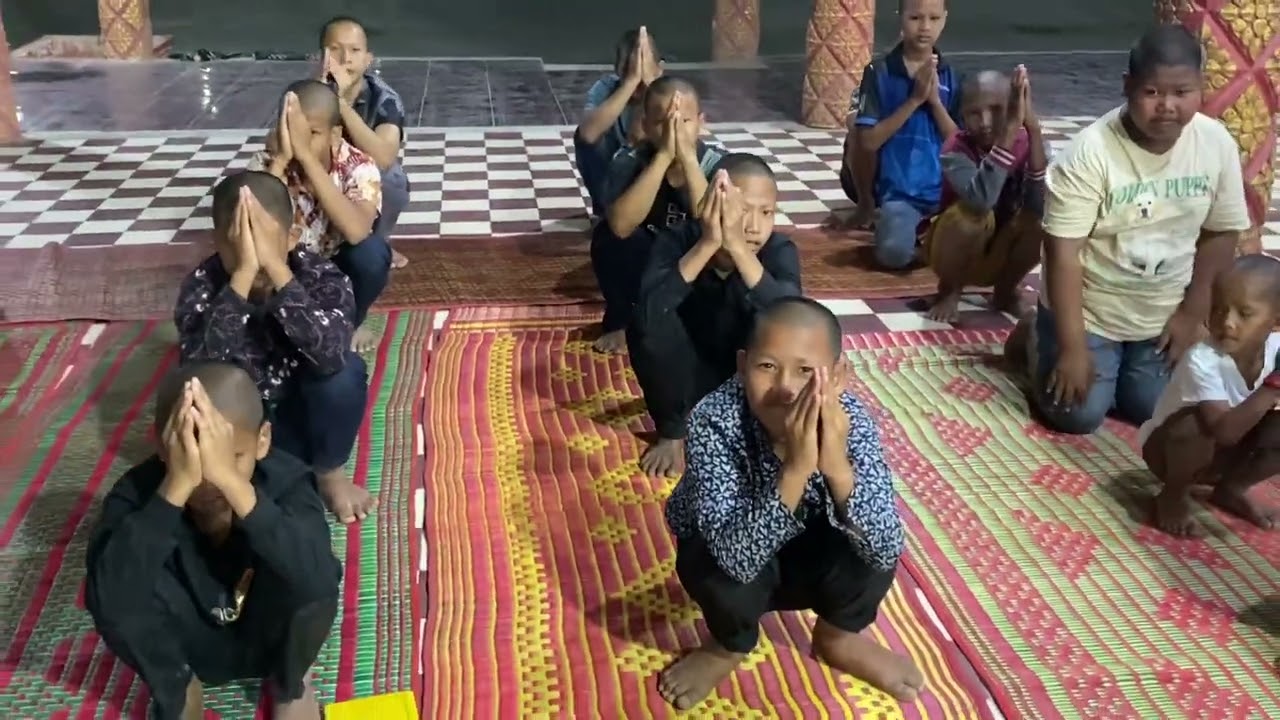សីលវា(កូនសិស្ស​លោក)​ សូត្រធម៌បួស​ ត្រៀមសម្រាប់ចូលឆ្នាំខ្មែររួចនឹងសាងផ្នួស​ វត្តប្រាសាទនាងខ្មៅ