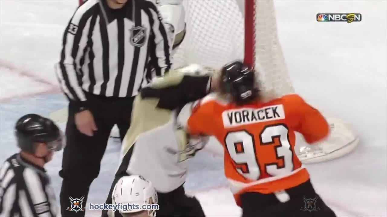 Rob Scuderi vs Jakub Voracek Jan 20, 2015
