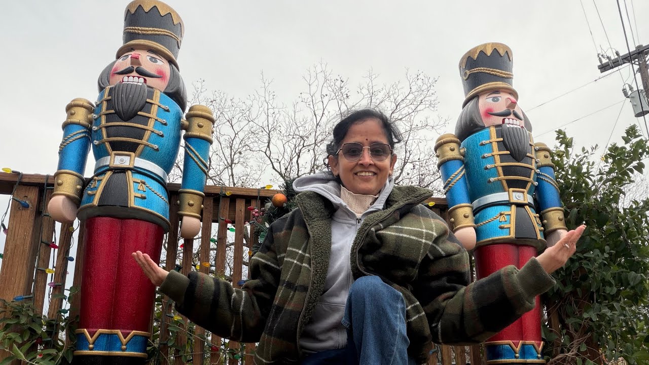 क्रिसमस डेकोरेशन in Austin Texas