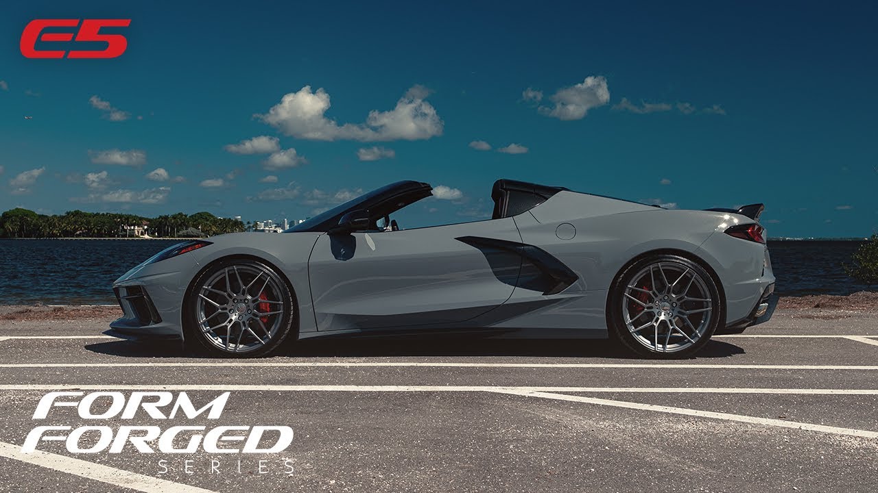 2024 C8 Corvette Stingray lowered on Titanium Brushed Tint Speedway | E5 Wheels