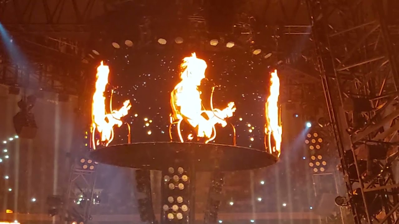 Indochine Stade Pierre Mauroy 3 Juillet 2022 - Karma Girl