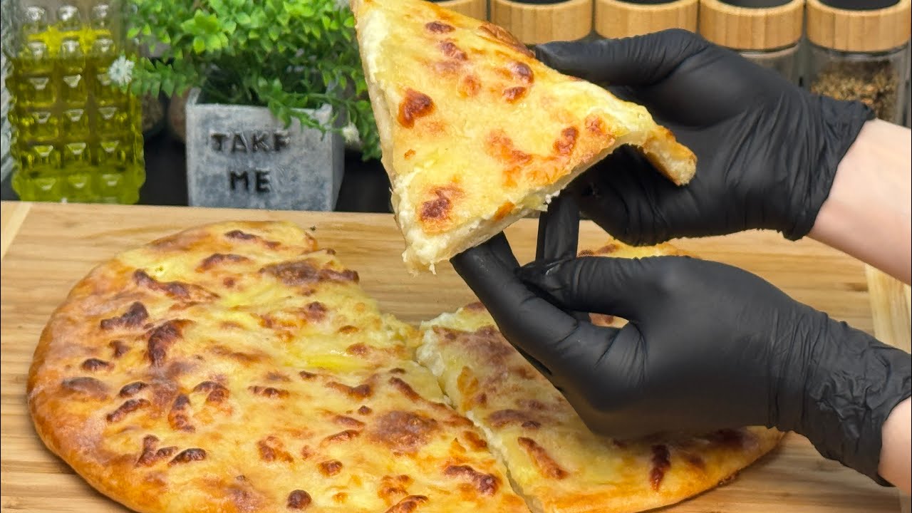 Хачапури по-мегрельски с адыгейским сыром и сулугуни