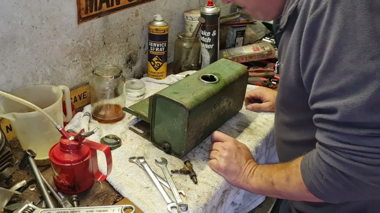 Bonser auto truck fuel tank and tap. plus a look at that spark plug.