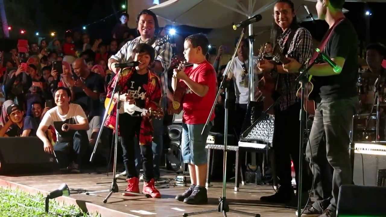 TEGAR ft GENJI BUSKERS @ LANGKAWI BUSKERS FESTIVAL 2013