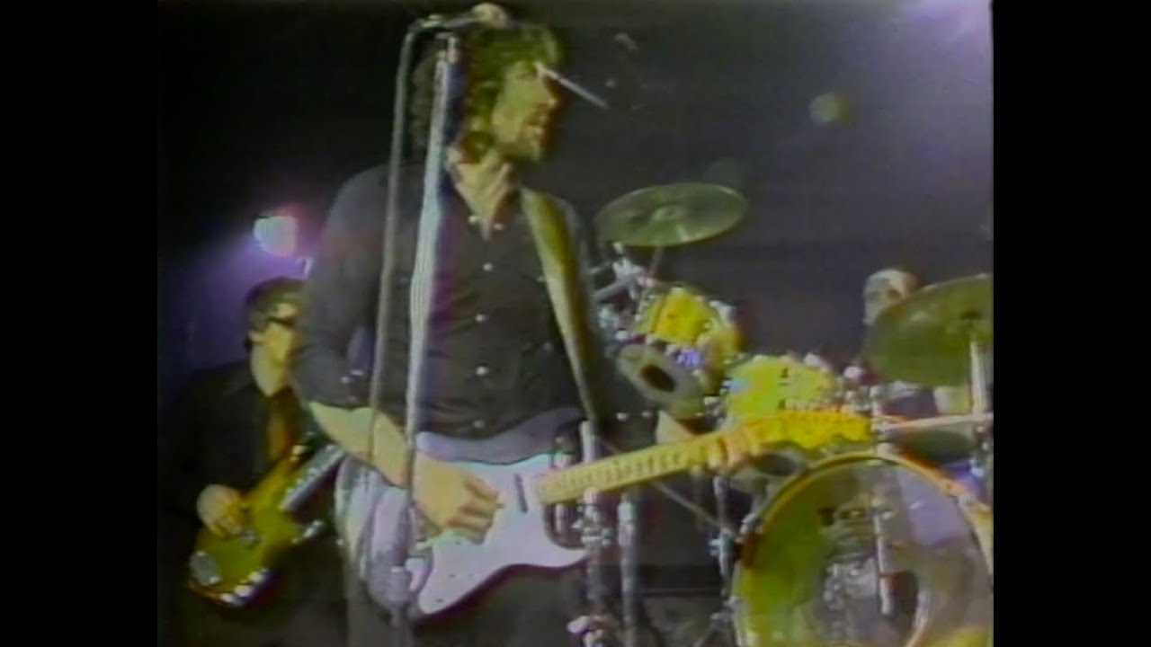 Bill Chinnock live in Portland, Maine with interview (1981)