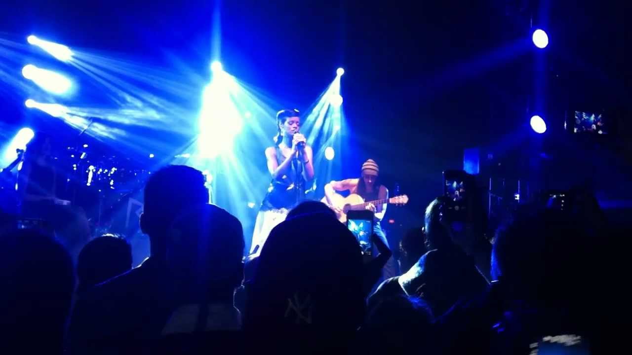 Rihanna 777 Tour Berlin - 18.11.2012 Part1